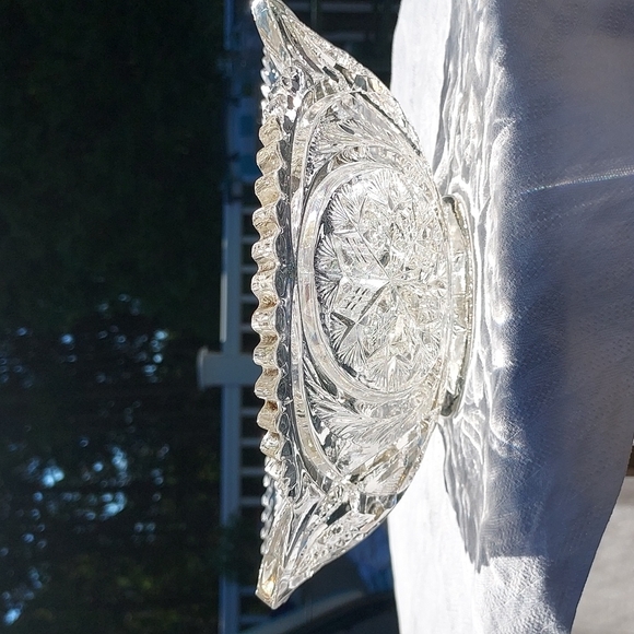 Pressed Glass sawtooth dish centerpiece Stunning piece of art EAPG MCM - Picture 5 of 17